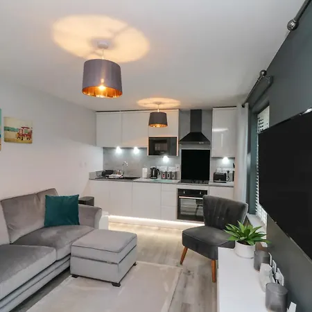 Rosie's Retreat, The Bay,